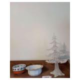 13” plastic light up tree, 2 Norway bowls