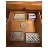 Glass trinket boxes