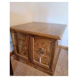 Vintage End Table w/cabinet 26 x 26 x 20