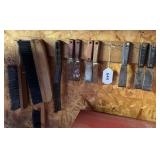 Putty knives, brushes