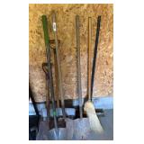 Round nose shovels, snow shovel. Square shovel, brooms