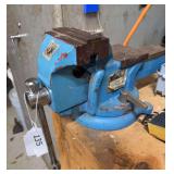 Buffalo Vise ( buyer must remove)
