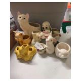 8 vintage planters, animals