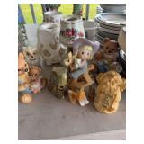 Figurines, lighted shoe decor, tea cup, simmer pot