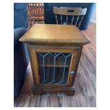Side table / cabinet with one door 18" x 25" x 18"