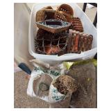 Wicker baskets, bags of spanish moss