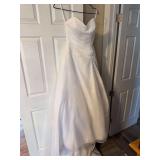 Bridal Designs Wedding dress size 6