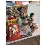 Shells and misc shell decor