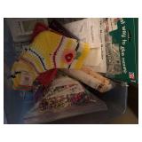 Tote of miscellaneous small gift -ables
