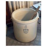 UHL 8 gallon crock w/ handles
