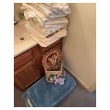 Sheets & rugs wicker basket, wall hanging