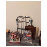 Walker, spoon holders, center pc