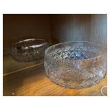 2 crystal bowls, 2 bowls