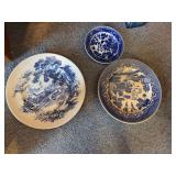 Misc decorative plates including Countryside Wedgewood plate
