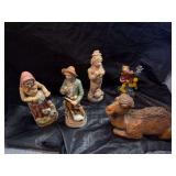 Pair of clown figures, 2 porcelain figurines, camel figure