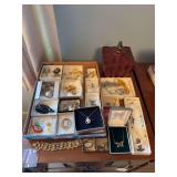 Lot of costume jewelry, jewelry box