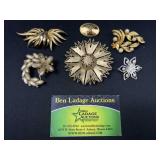 6 Decorative Brooches / Pins