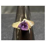 Vintage 10K Yellow Gold Amethyst Diamond Ring