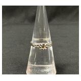 14K White Gold Ring;has 1 small stone on each