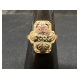 10K Black Hills Style Gold Leaf & Grapes Ring