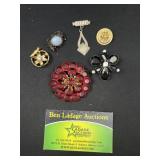 6 Floral Decorative Brooches / Pins