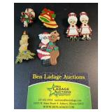 4 Vintage Christmas brooches & earrings