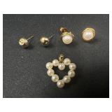 14k and 585 stud earring and heart pendant