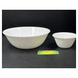 Vintage Indiana Glass Weavetex milk glass chip