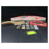 Paint guide, Hyde Metal razor blade scrapper and