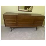 Dixie Vanity dresser