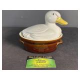 Hall Stoneware pot with nesting Duck