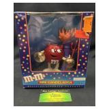 M&Mï¿½s mini Candelabra