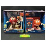 M&Mï¿½s Jamminï¿½ red and Hide N Hander candy