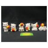 Set of cat figurines