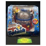 M&Mï¿½s Make A Splash Candy dispenser