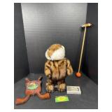 Caddy Shack Gopher and other golf collectables