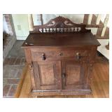 Victorian Walnut Style Washstand w/Towel Gallery