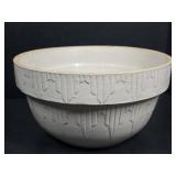 Large White Stoneware Sawtooth Mixing Bowl
