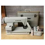 Singer 650 Sewing Machine and Accessories