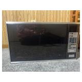 Montgomery Ward Microwave