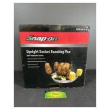 Snap in Upright Socket Roasting pan with veg