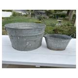 2 galvanized tubs