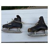 Bauer 10.5 Ice skates