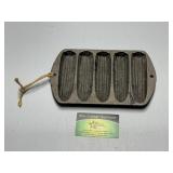 Small Cast iron corn bread mold