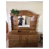 Large Dresser w/ Mirror & Hutch Top