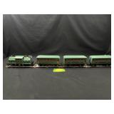 Lionel Train Set Pullman Cars & Locomotive