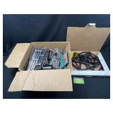 Lionel train track and bridge