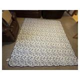 Quilt/Bed Spread Floral Blanket