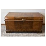 Roos Sweetheart Cedar Chest w/ Tray