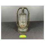 Dietz Monarch Oil Lantern